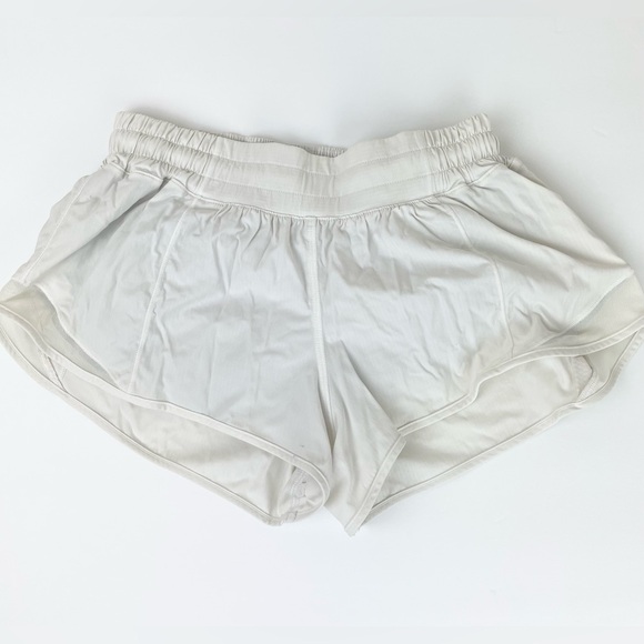 lululemon athletica Pants - Lululemon Hotty Hot 2.5 Shorts